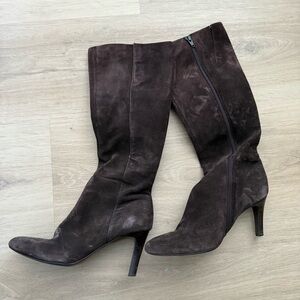 Suede heeled boots